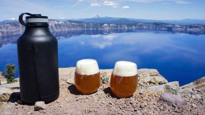 What is a vacuum insulated growler